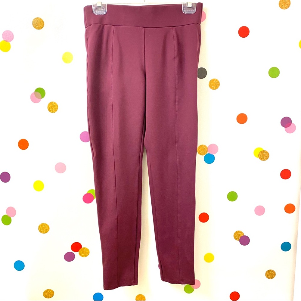 Ellen Tracy Maroon Leggings